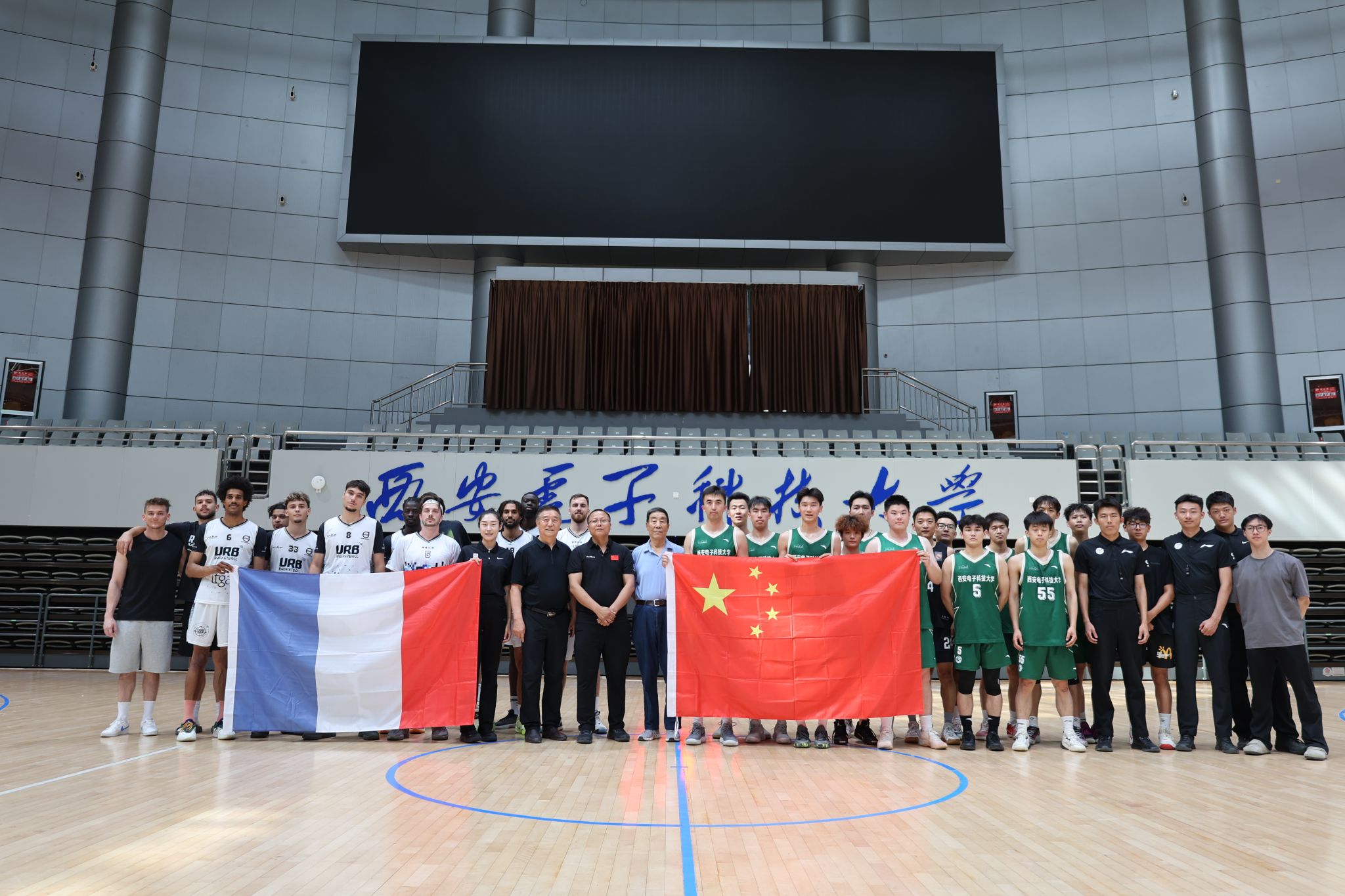 更能精准触 更能精准触